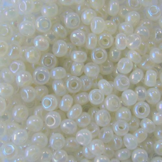 555-10/0-57206 Бісер Чехія (перламутровий, молочний райдужний), упаковка 50 грамів