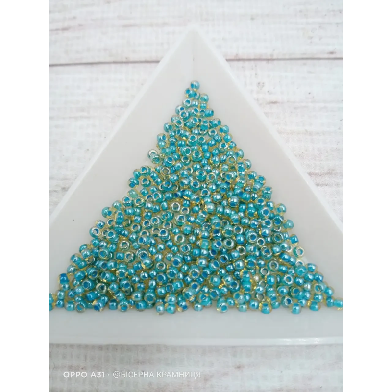 890-10/0-11024 Бісер Чехія (хамелеон, прозорий жовтий з синьою серединкою), упаковка 50 грамів