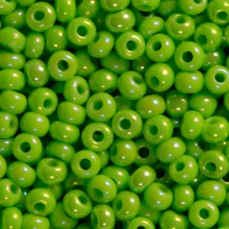 54310-10/0 Бісер Чехія (перламутровий, салатовий райдужний), упаковка 50 грамів
