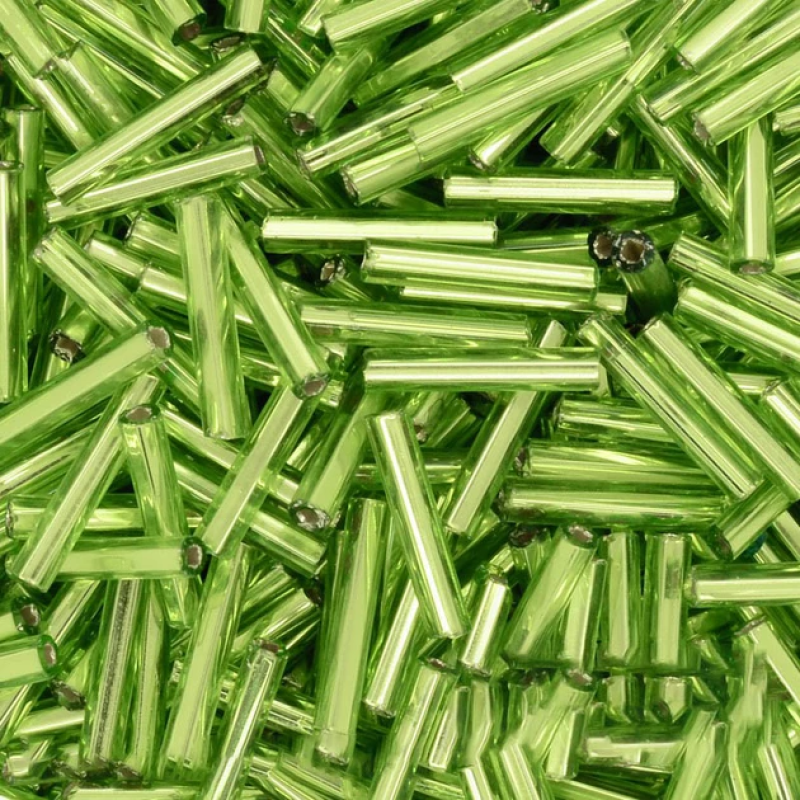3““-57220 Стеклярус Чехія (стеклярус, блискучий салатовий), довжина 7 мм. Упаковка 10 грамів