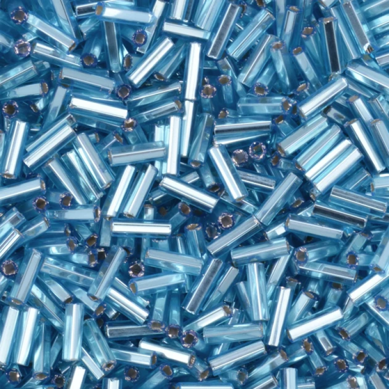 5““-67010 Стеклярус Чехія (стеклярус, блискучий світло-блакитний), довжина 12 мм. Упаковка 10 грамів