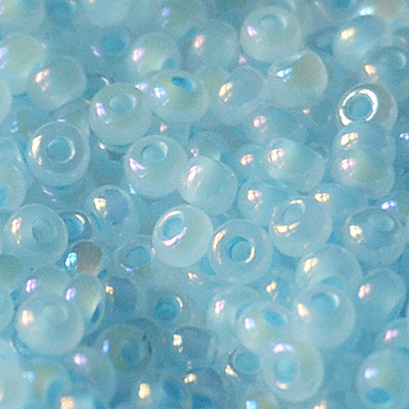 563-10/0-57534 Бісер Чехія (перламутровий, блакитний блідий райдужний), упаковка 50 грамів