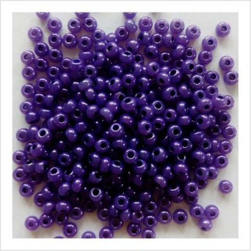 584-10/0-17128 Бісер Чехія (перламутровий, фіолетовий), упаковка 50 грамів