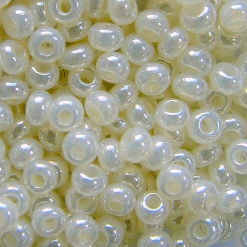 47102 бісер №10 Preciosa (Чехія) 5 грамів. Перламутровий
